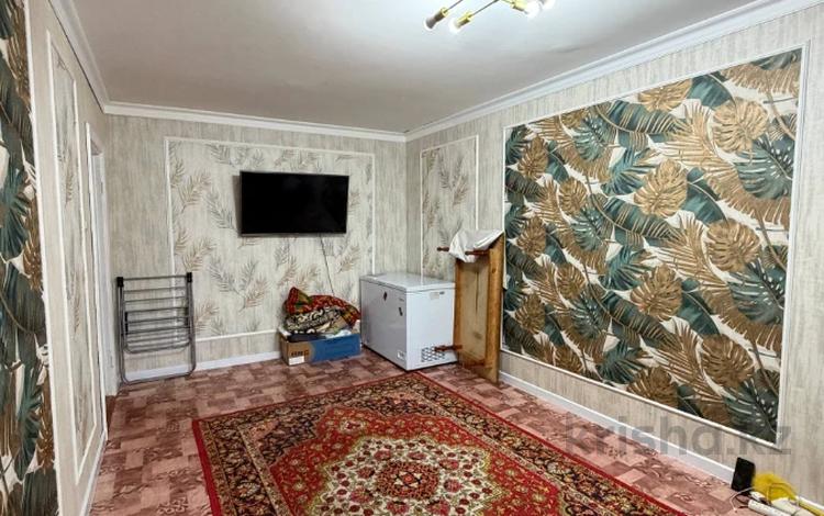 2-комнатная квартира · 44.2 м² · 4/5 этаж, мкр 5, есет батыра — по пр.Абая за 10.5 млн ₸ в Актобе — фото 2