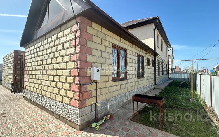Отдельный дом · 6 комнат · 300 м² · 8 сот., Алтын орда — 51 школа за 65 млн 〒 в Уральске — фото 2