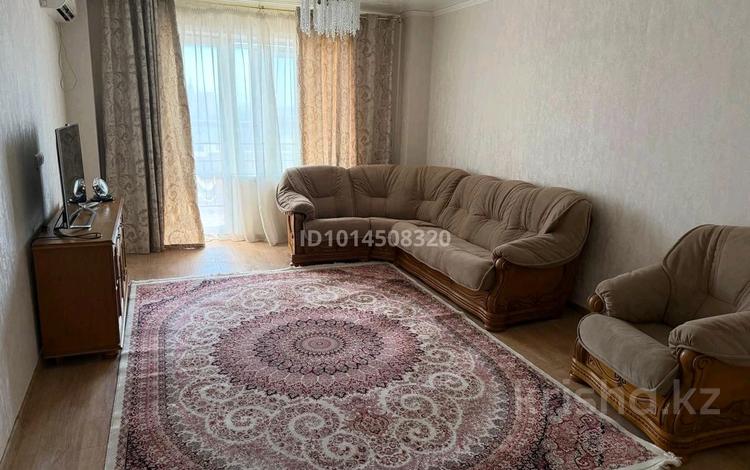 2-комнатная квартира · 74 м² · 6/7 этаж, мкр Юго-Восток, Просп. Республики 40 за 280 000 ₸ в Караганде, Казыбек би р-н — фото 2