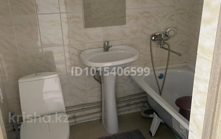 1-комнатная квартира · 40 м² · 3/4 этаж, Е 496 10/2 за 150 000 ₸ в Астане, Есильский р-н — фото 2