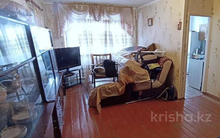 2-бөлмелі пәтер · 45 м² · 4/4 қабат, Маяковского, бағасы: 4.8 млн ₸ в Темиртау — фото 2