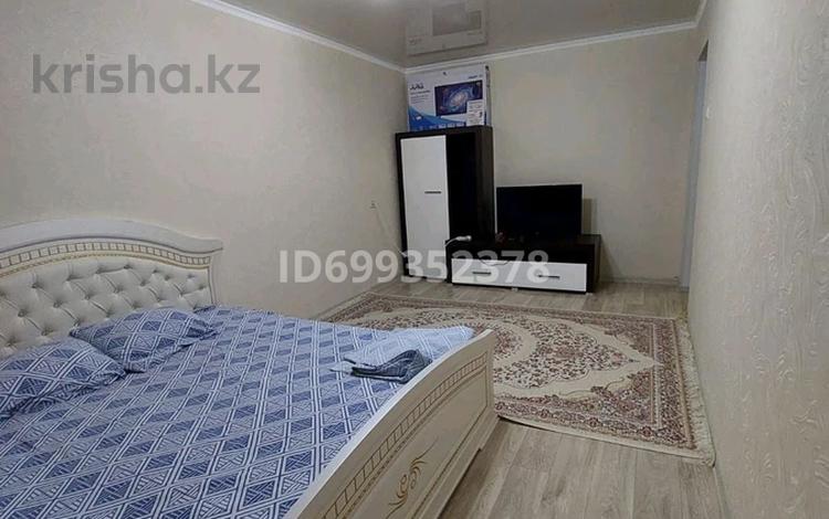 1-бөлмелі пәтер · 33 м² · 2/5 қабат, 1 ш/а, Есет Батыра 160, бағасы: 120 000 ₸ в Актобе, мкр 5 — фото 2