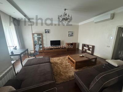 3-комнатная квартира · 135 м² · 6/7 этаж, Кабанбай Батыра 13 за 1 млн 〒 в Астане, Нура р-н