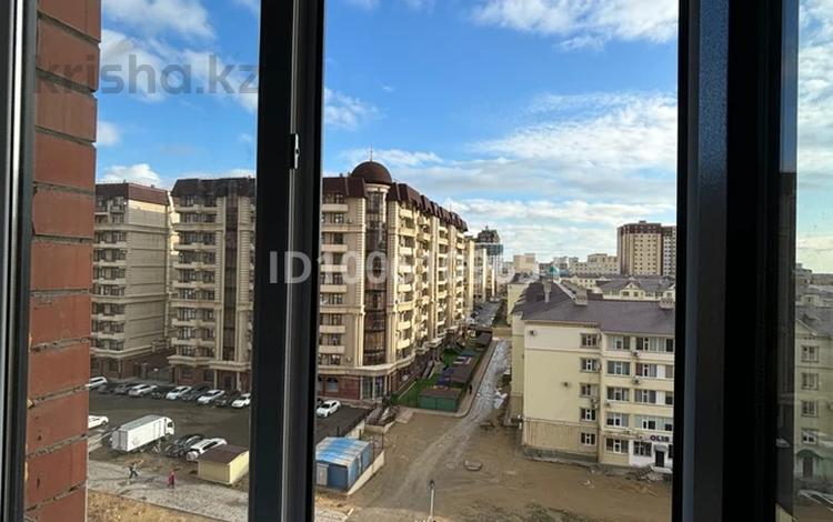 2-бөлмелі пәтер · 80.6 м² · 7/7 қабат, 17-й мкр 1/2, бағасы: 16.2 млн ₸ в Актау — фото 11