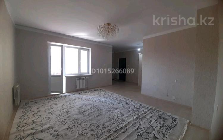 1-комнатная квартира · 42.9 м² · 4/9 этаж, мкр. Зачаганск пгт, Мкр. Зачаганск, ул.Бирлик 13 за 13.5 млн ₸ в Уральске — фото 2