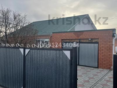 Жеке үй · 4 бөлме · 72 м² · 10 сот., Садовая, бағасы: 24.5 млн ₸ в Жамбыл
