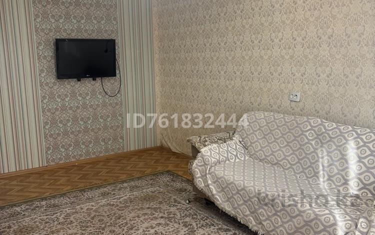 2-комнатная квартира · 64 м² · 5/9 этаж, 13-й мкр 53 за 130 000 ₸ в Актау — фото 2