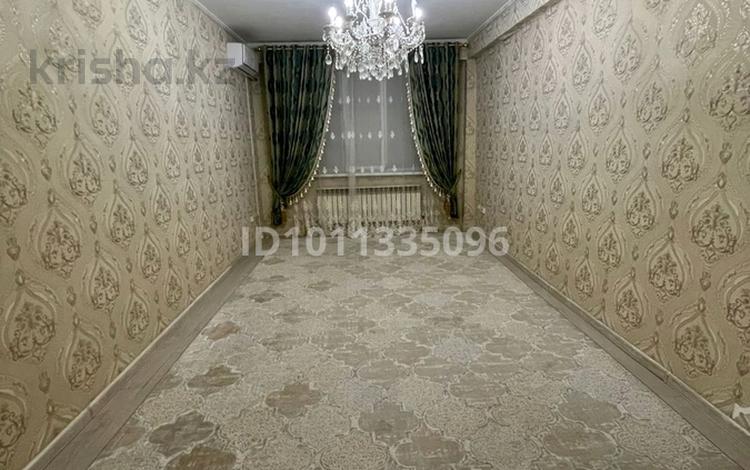 2-комнатная квартира · 65 м² · 2/9 этаж, мкр Береке 54 за 250 000 ₸ в Атырау — фото 2