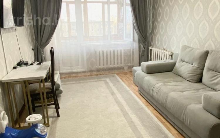2-бөлмелі пәтер · 52.3 м² · 6/9 қабат, 15-шағынаудан, бағасы: 11 млн ₸ в Караганде, Алихана Бокейханова р-н — фото 10