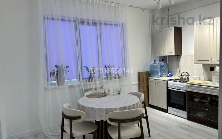 1-бөлмелі пәтер · 46 м² · 2/6 қабат, Ерниязова 18, бағасы: 200 000 ₸ в Атырау — фото 2