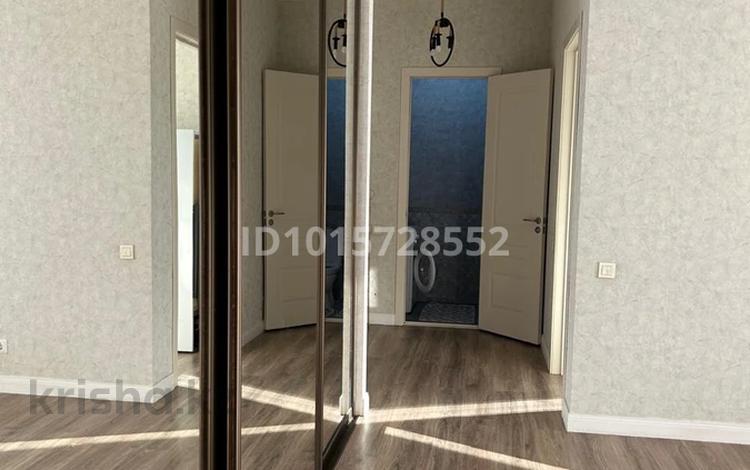 2-бөлмелі пәтер · 65 м² · 11/12 қабат, Абикен Бектуров 1/2, бағасы: 300 000 ₸ в Астане, Есильский р-н — фото 2