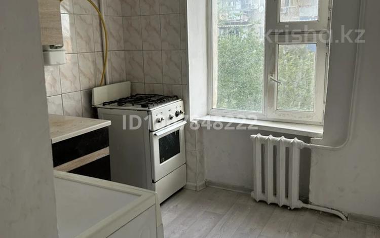 2-комнатная квартира · 32 м² · 4/5 этаж, Баймуханова 37 за 140 000 〒 в Атырау, мкр Привокзальный-1 — фото 2