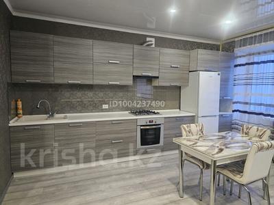 1-комнатная квартира · 49 м² · 3/9 этаж, кердери 120 — 7 школы за 25.5 млн 〒 в Уральске, мкр Школьник