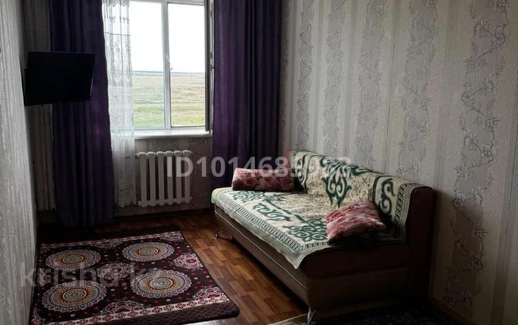 2-бөлмелі пәтер · 43.7 м² · 3/3 қабат, Талгата Бегельдинова 82, бағасы: 12.3 млн ₸ в Акколе — фото 2