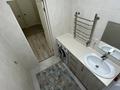 2-комнатная квартира · 80 м² · 8/9 этаж, 17-й мкр 29 — Жилой комплекс BS Residence расположен в одном из самых востребованных районов Актау — 17 микрорайоне, где создана комфортная городская среда для жизни. Дом находится в удачной локации: в пешей доступности есть всё необходимое для повседневной жизни. Рядом расположены продуктовые магазины, супермаркеты, аптеки, кафе, кофейни, отделения банков, салоны красоты, торговые объекты, а также крупные магазины бытовой техники и торговые центры. Для семей с детьми поблизости находятся детские сады и школа. (korter.kz⁠) ЖК находится всего чуть более чем в километре от побережья Каспийского моря, поэтому до набережной можно быстро добраться как пешком, так и на автомобиле. Удобные подъездные пути и развитая транспортная инфраструктура позволяют легко попасть в любую часть города. (korter.kz⁠) Сам комплекс BS Residence — современный жилой квартал с благоустроенной территорией, парковочными местами и развитой коммерческой инфраструктурой на первых этажах, что делает проживание максимально комфортным. (Krisha.kz⁠) Это отличный вариант для тех, кто ценит удобное расположение, развитую инфраструктуру и комфортную городскую жизнь, где всё необходимое находится буквально в нескольких минутах от дома. за 300 000 ₸ — фото 12