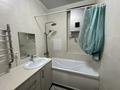 2-комнатная квартира · 80 м² · 8/9 этаж, 17-й мкр 29 — Жилой комплекс BS Residence расположен в одном из самых востребованных районов Актау — 17 микрорайоне, где создана комфортная городская среда для жизни. Дом находится в удачной локации: в пешей доступности есть всё необходимое для повседневной жизни. Рядом расположены продуктовые магазины, супермаркеты, аптеки, кафе, кофейни, отделения банков, салоны красоты, торговые объекты, а также крупные магазины бытовой техники и торговые центры. Для семей с детьми поблизости находятся детские сады и школа. (korter.kz⁠) ЖК находится всего чуть более чем в километре от побережья Каспийского моря, поэтому до набережной можно быстро добраться как пешком, так и на автомобиле. Удобные подъездные пути и развитая транспортная инфраструктура позволяют легко попасть в любую часть города. (korter.kz⁠) Сам комплекс BS Residence — современный жилой квартал с благоустроенной территорией, парковочными местами и развитой коммерческой инфраструктурой на первых этажах, что делает проживание максимально комфортным. (Krisha.kz⁠) Это отличный вариант для тех, кто ценит удобное расположение, развитую инфраструктуру и комфортную городскую жизнь, где всё необходимое находится буквально в нескольких минутах от дома. за 300 000 ₸ — фото 14