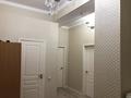2-комнатная квартира · 80 м² · 8/9 этаж, 17-й мкр 29 — Жилой комплекс BS Residence расположен в одном из самых востребованных районов Актау — 17 микрорайоне, где создана комфортная городская среда для жизни. Дом находится в удачной локации: в пешей доступности есть всё необходимое для повседневной жизни. Рядом расположены продуктовые магазины, супермаркеты, аптеки, кафе, кофейни, отделения банков, салоны красоты, торговые объекты, а также крупные магазины бытовой техники и торговые центры. Для семей с детьми поблизости находятся детские сады и школа. (korter.kz⁠) ЖК находится всего чуть более чем в километре от побережья Каспийского моря, поэтому до набережной можно быстро добраться как пешком, так и на автомобиле. Удобные подъездные пути и развитая транспортная инфраструктура позволяют легко попасть в любую часть города. (korter.kz⁠) Сам комплекс BS Residence — современный жилой квартал с благоустроенной территорией, парковочными местами и развитой коммерческой инфраструктурой на первых этажах, что делает проживание максимально комфортным. (Krisha.kz⁠) Это отличный вариант для тех, кто ценит удобное расположение, развитую инфраструктуру и комфортную городскую жизнь, где всё необходимое находится буквально в нескольких минутах от дома. за 300 000 ₸ — фото 2