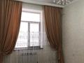 2-комнатная квартира · 80 м² · 8/9 этаж, 17-й мкр 29 — Жилой комплекс BS Residence расположен в одном из самых востребованных районов Актау — 17 микрорайоне, где создана комфортная городская среда для жизни. Дом находится в удачной локации: в пешей доступности есть всё необходимое для повседневной жизни. Рядом расположены продуктовые магазины, супермаркеты, аптеки, кафе, кофейни, отделения банков, салоны красоты, торговые объекты, а также крупные магазины бытовой техники и торговые центры. Для семей с детьми поблизости находятся детские сады и школа. (korter.kz⁠) ЖК находится всего чуть более чем в километре от побережья Каспийского моря, поэтому до набережной можно быстро добраться как пешком, так и на автомобиле. Удобные подъездные пути и развитая транспортная инфраструктура позволяют легко попасть в любую часть города. (korter.kz⁠) Сам комплекс BS Residence — современный жилой квартал с благоустроенной территорией, парковочными местами и развитой коммерческой инфраструктурой на первых этажах, что делает проживание максимально комфортным. (Krisha.kz⁠) Это отличный вариант для тех, кто ценит удобное расположение, развитую инфраструктуру и комфортную городскую жизнь, где всё необходимое находится буквально в нескольких минутах от дома. за 300 000 ₸ — фото 7