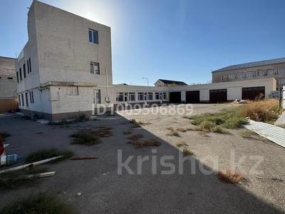 Офисы, магазины и бутики, склады · 624 м² за 120 млн ₸ в Актау, 3Б мкр