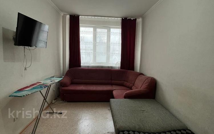 1-комнатная квартира, 36 м², 9/10 этаж, Сатпаева за 17.5 млн 〒 в Астане — фото 2