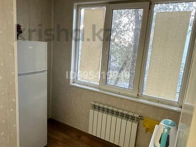 4-комнатная квартира · 76.3 м² · 2/5 этаж, мкр Центральный 10 — Остановка атыраужарык за 25 млн 〒 в Атырау