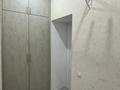 3-бөлмелі пәтер · 80 м² · 10/10 қабат, Микрорайон Байкена Ашимова 21, бағасы: 43.5 млн ₸ в Караганде — фото 8