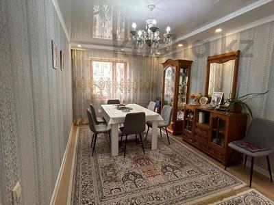 4-бөлмелі пәтер · 90.6 м² · 5/10 қабат, мкр 11, бағасы: 27.5 млн ₸ в Актобе