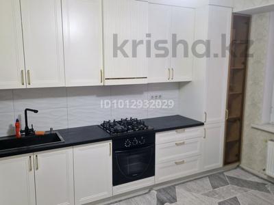 3-бөлмелі пәтер · 90 м², Райымбек 60б — Рядом есть школа и магазин, бағасы: 300 000 ₸ в Каскелене