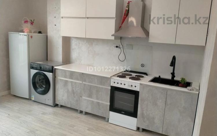 1-комнатная квартира · 40 м² · 3/3 этаж, Спортивная ул. 1 за 180 000 ₸ в  — фото 2
