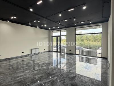 Свободное назначение, офисы, магазины и бутики, склады, салоны красоты, фитнес и спорт, медцентры и аптеки, образование, кабинеты и рабочие места, студии · 47 м² за 380 000 ₸ в 