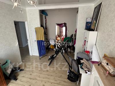 Отдельный дом · 4 комнаты · 110 м² · 10 сот., Баянтау 48 — Момышулы жумабаева за 140 млн 〒 в Астане, р-н Байконур