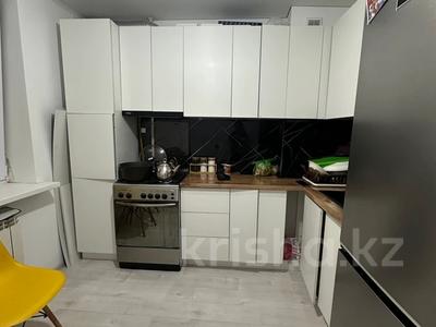 Продажа квартир в Актюбинской обл.: 2-комнатная квартира · 47 м² · 2/5 этаж, авиогородок 29 за 15 млн 〒 2-комнатная квартира · 47 м² · 2/5 этаж, авиогородок 29 за 15 млн 〒 в Актобе, мкр Авиагородок