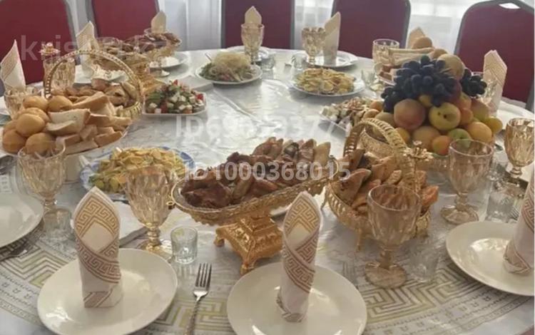 Отдельный дом · 4 комнаты · 250 м², мкр Кунгей — Кажибекова за 600 000 ₸ в Караганде, Казыбек би р-н — фото 2