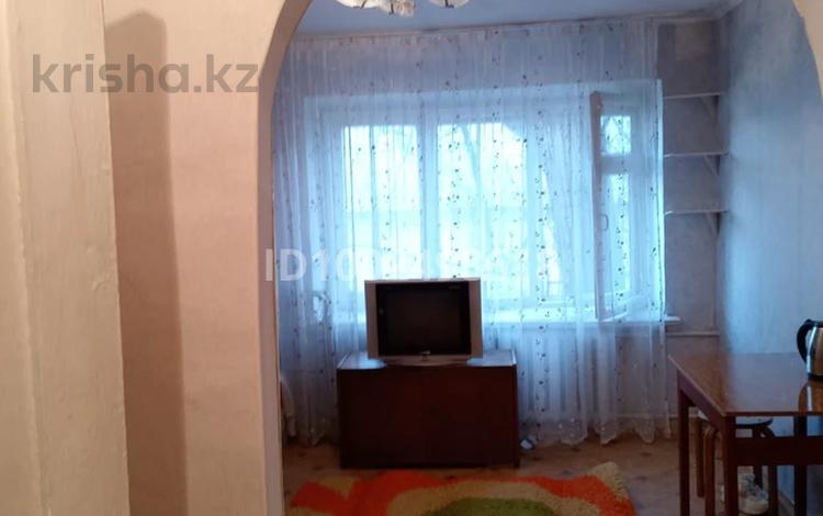1-комнатная квартира · 18 м² · 2/5 этаж, мкр Айгуль, 2-й завокзальный тупик 2 за 70 000 ₸ в Уральске — фото 2