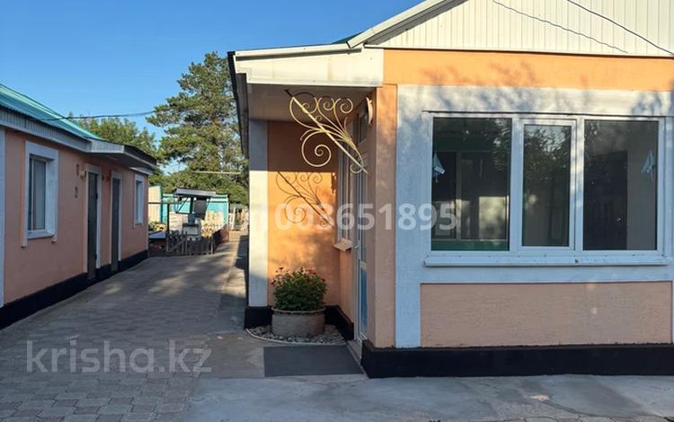 Жеке үй · 3 бөлме · 133 м² · 10 жүзд., СК Геолог-2 — Арман, Анвар, магазины Алихан, Корші, бағасы: 29.8 млн ₸ в Актобе, жилой массив Заречный-1 — фото 2