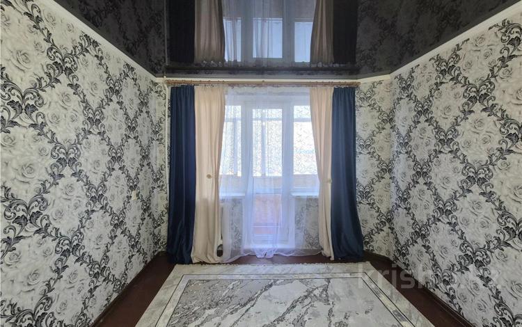 2-комнатная квартира · 43 м² · 2/5 этаж, ул. Абая за 7.8 млн ₸ в Темиртау — фото 3