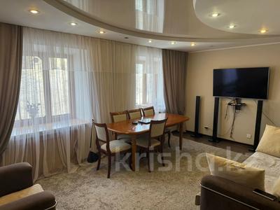 4-бөлмелі пәтер · 100.2 м² · 3/5 қабат, Жаңа қала ш/а., Абдирова 51, бағасы: 35 млн ₸ в Караганде, Казыбек би р-н