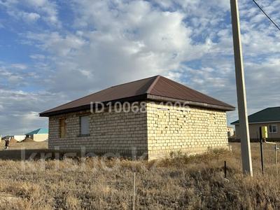 Отдельный дом · 4 комнаты · 120 м² · 12 сот., Участок 17 17 — Возле трассы за 9.5 млн 〒 в Актобе, жилой массив Жанаконыс-4