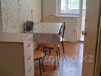 3-бөлмелі пәтер · 60 м² · 3/5 қабат, 3й микрайон, бағасы: 19.5 млн ₸ в Шымкенте