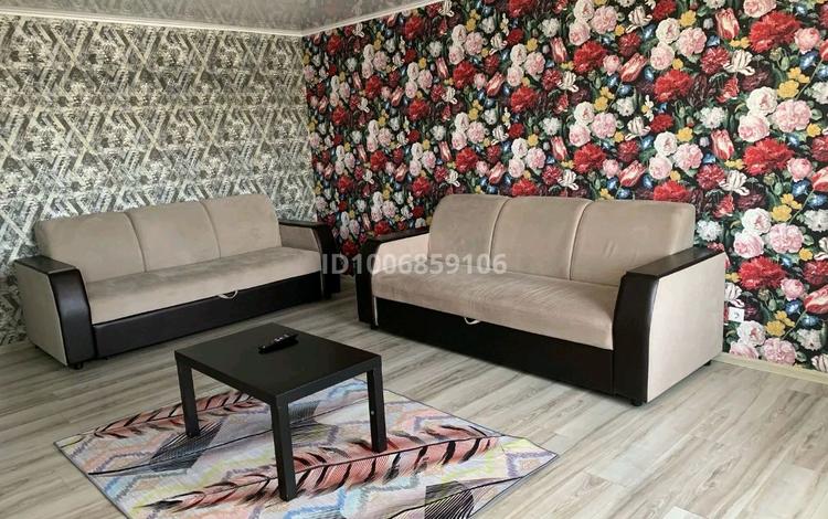 2-комнатная квартира · 50 м² · 4/5 этаж, Ауэзова за 18 000 ₸ в Щучинске — фото 2