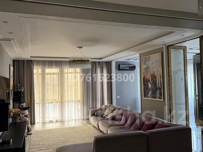 4-комнатная квартира · 153 м² · 8/9 этаж, мкр Самал-2 — Достык, Аль-Фараби за 160 млн 〒 в Алматы, Медеуский р-н