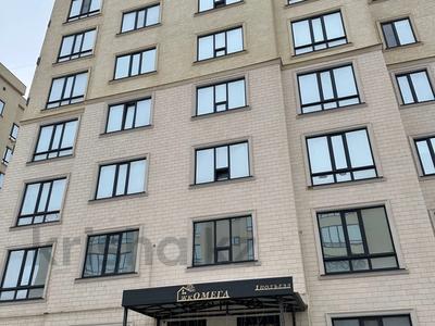 Продажа квартир в Западно-Казахстанской обл.: 2-комнатная квартира · 96.6 м² · 8/9 этаж, мкр Омега, Есенжанова 3/2 — Омега за 26.5 млн 〒 2-комнатная квартира · 96.6 м² · 8/9 этаж, мкр Омега, Есенжанова 3/2 — Омега за 26.5 млн 〒 в Уральске