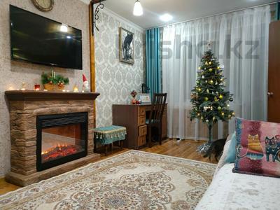 3-комнатная квартира · 61.7 м² · 5/5 этаж, Муканова за ~ 24.5 млн 〒 в Петропавловске