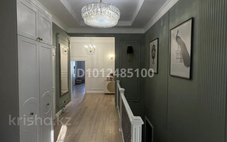 Дом · 5 комнат · 225 м², Аль Фараби за 150 000 〒 в Алматы, Бостандыкский р-н — фото 2