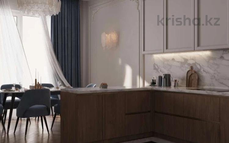 7-бөлмелі пәтер · 400 м² · 1/3 қабат, улица 4-ая 2 — Аль Фараби, бағасы: 420 млн ₸ в Алматы, Медеуский р-н — фото 13
