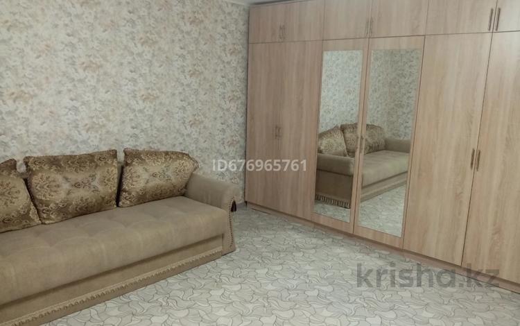 1-комнатная квартира, 39.3 м², 1/3 этаж помесячно, Астана 50 за 80 000 〒 в Петропавловске — фото 2