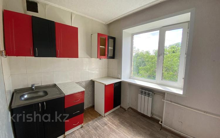 2-бөлмелі пәтер · 41 м² · 4/5 қабат, 14-шағынаудан — Сталелитейная, бағасы: 8.5 млн ₸ в Караганде, Алихана Бокейханова р-н — фото 2
