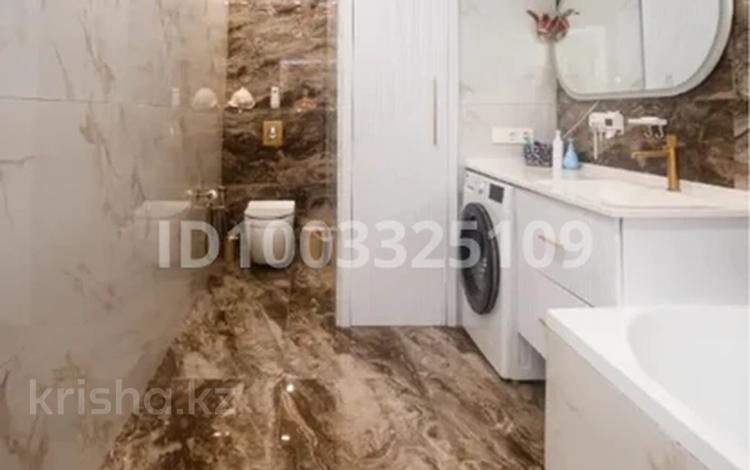 2-комнатная квартира · 71.5 м² · 4/8 этаж, Акмешит 19 за 450 000 ₸ в Астане, Есильский р-н — фото 2