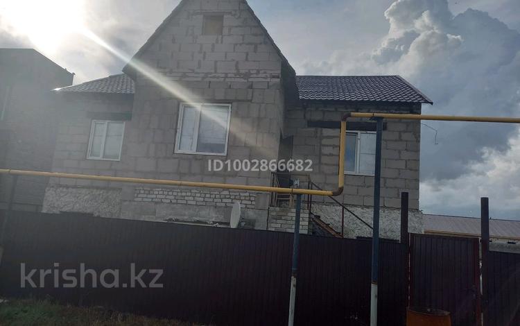 Отдельный дом · 4 комнаты · 220 м² · 10 сот., Шамши Калдлякава 25 за 25 млн 〒 в Талапкере — фото 2
