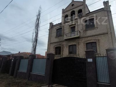 Отдельный дом · 9 комнат · 517.9 м² · 7.4 сот., Омара Досжанова 9 за 120 млн 〒 в Костанае
